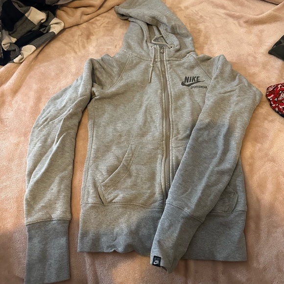 Nike zip up - Picture 2 of 4